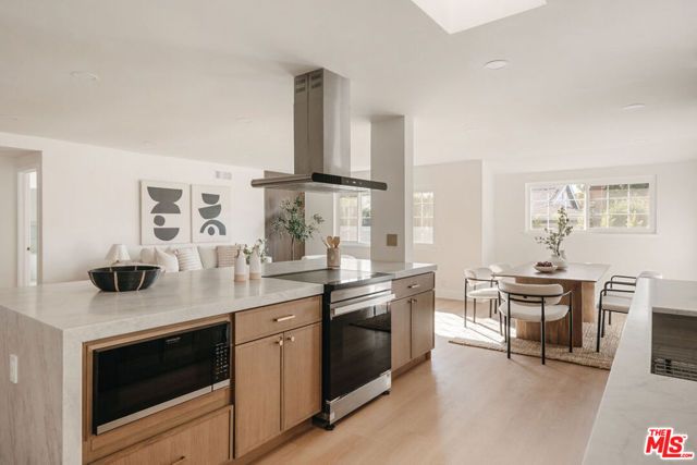 1525 Rogue Street, Placentia, CA 92870