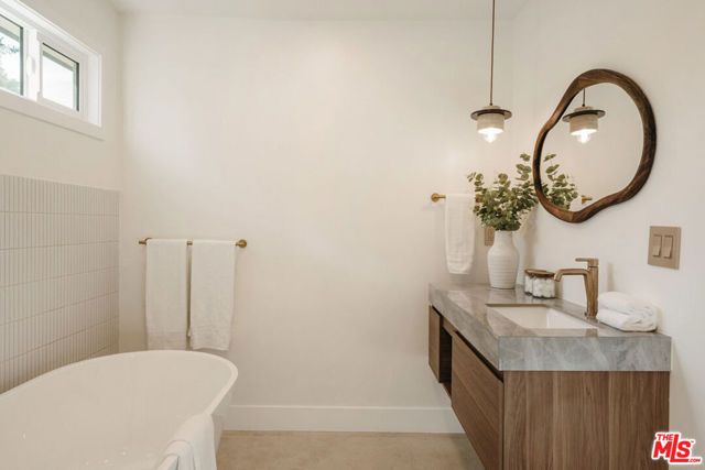 1525 Rogue Street, Placentia, CA 92870