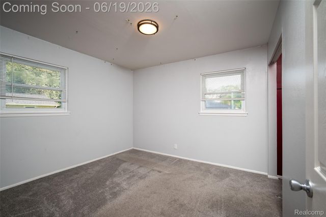 23814 Elmira Street, St. Clair Shores, MI 48082
