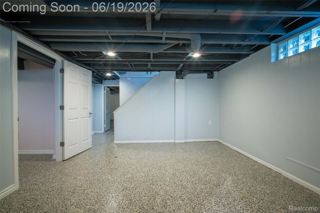 23814 Elmira Street, St. Clair Shores, MI 48082