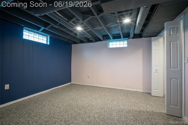 23814 Elmira Street, St. Clair Shores, MI 48082