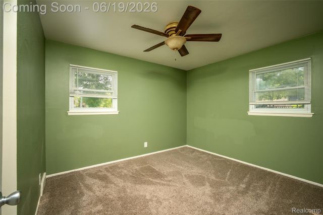 23814 Elmira Street, St. Clair Shores, MI 48082