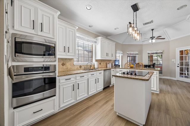 13222 Misty Hills Drive, Cypress, TX 77429