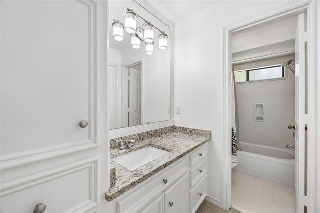 13222 Misty Hills Drive, Cypress, TX 77429