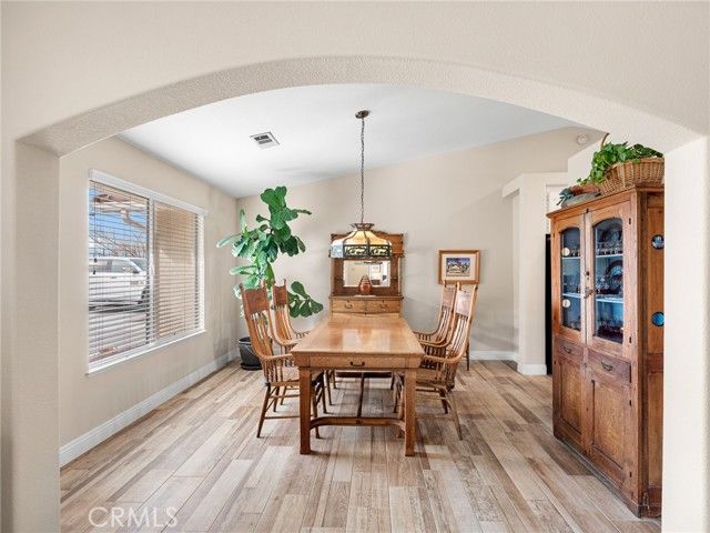 19544 Oneida, Apple Valley, CA 92307