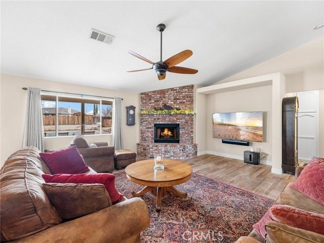 19544 Oneida, Apple Valley, CA 92307