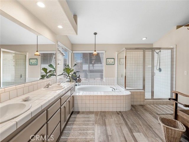 19544 Oneida, Apple Valley, CA 92307