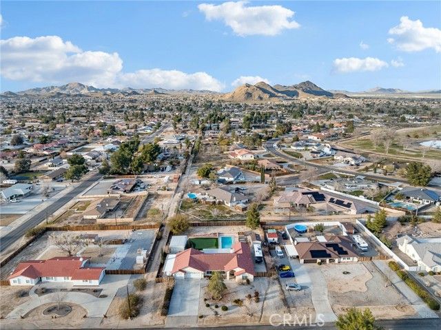 19544 Oneida, Apple Valley, CA 92307