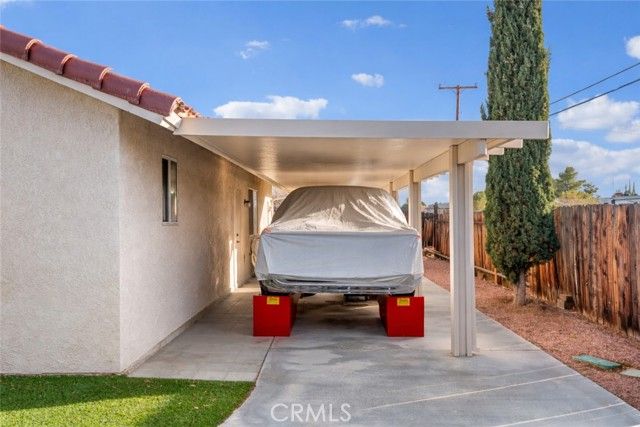 19544 Oneida, Apple Valley, CA 92307