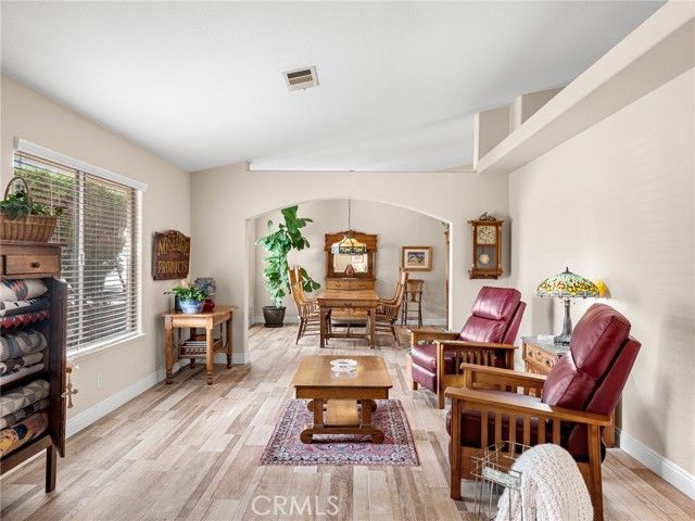 19544 Oneida, Apple Valley, CA 92307