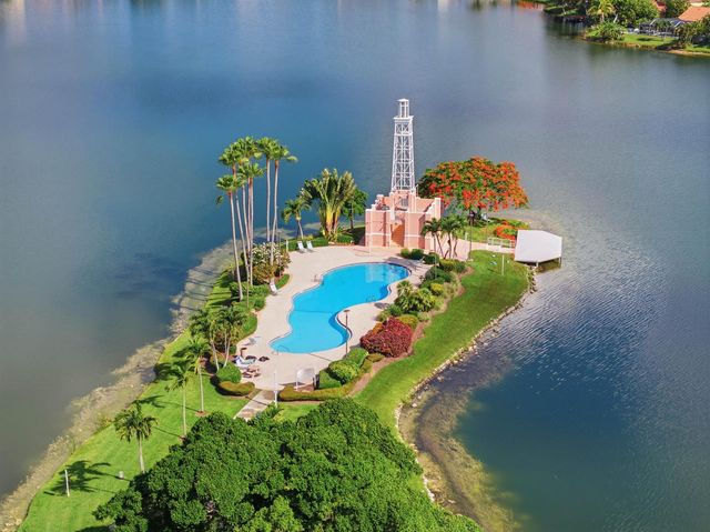 6582 Bayfront Drive, Margate, FL 33063