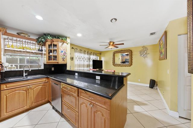 6582 Bayfront Drive, Margate, FL 33063