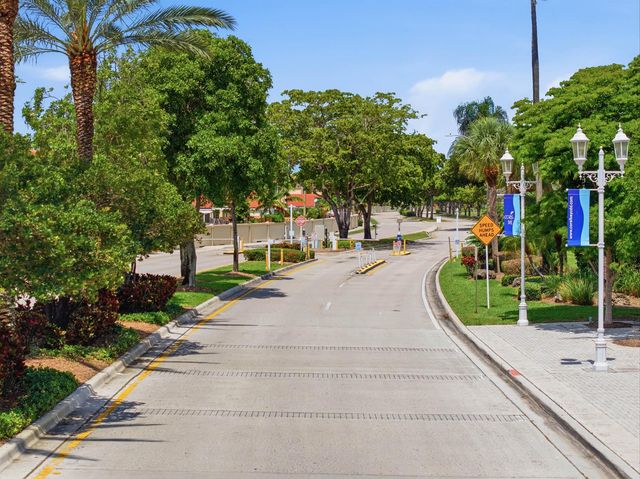 6582 Bayfront Drive, Margate, FL 33063