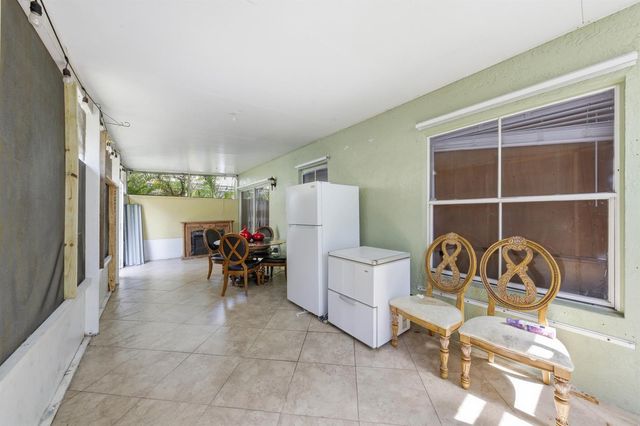 6582 Bayfront Drive, Margate, FL 33063