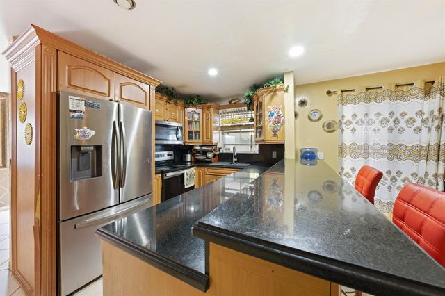 6582 Bayfront Drive, Margate, FL 33063