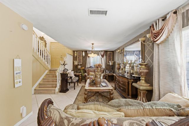 6582 Bayfront Drive, Margate, FL 33063