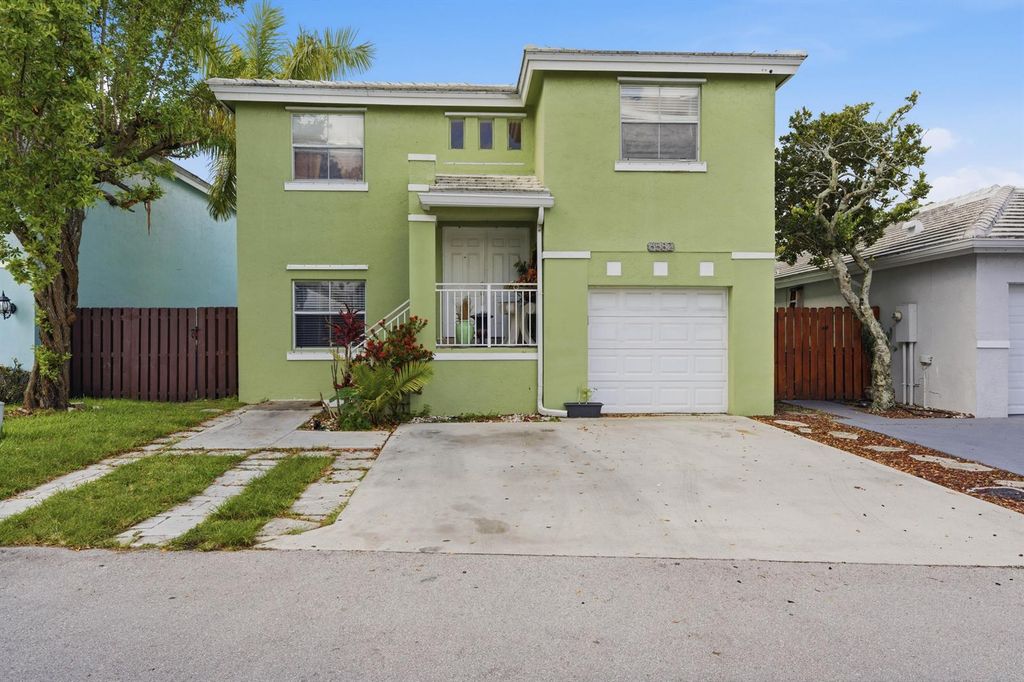 6582 Bayfront Drive, Margate, FL 33063