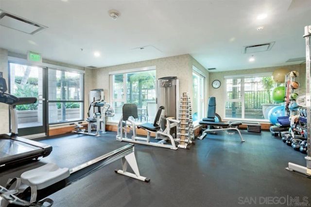 1205 Pacific Hwy North 2904, San Diego, CA 92101