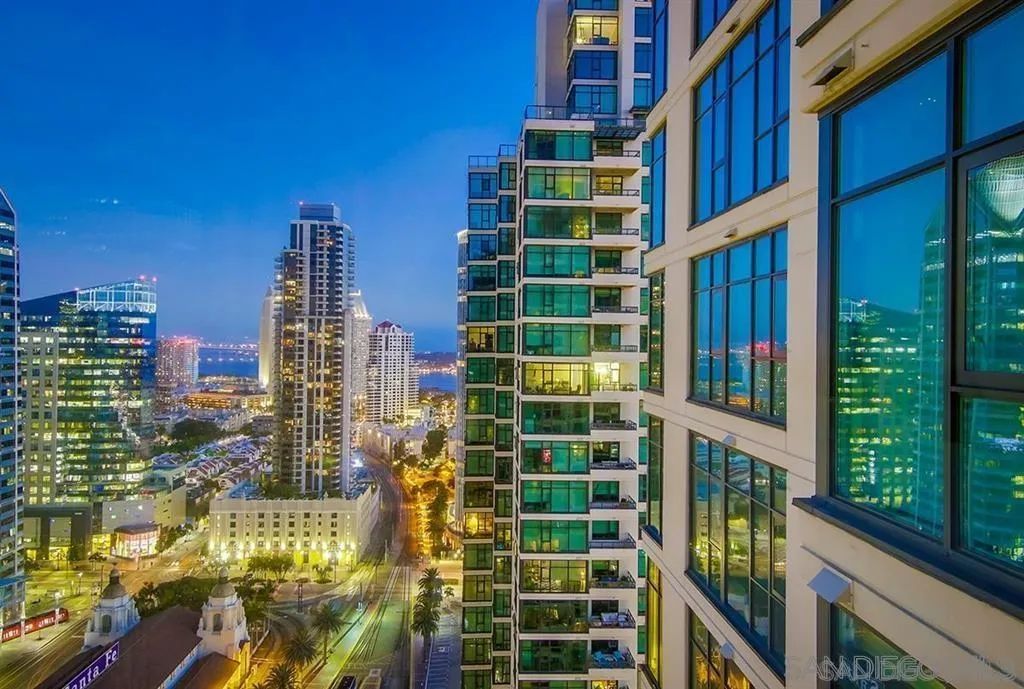 1205 Pacific Hwy North 2904, San Diego, CA 92101