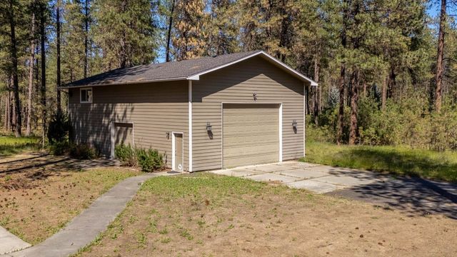 4911 E Greenbluff Rd, Colbert, WA 99005