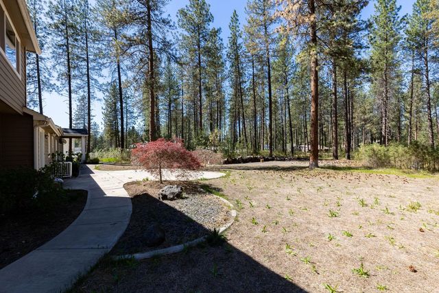 4911 E Greenbluff Rd, Colbert, WA 99005
