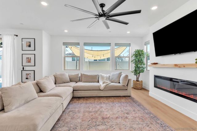 2011 Copernicus, Escondido, CA 92026