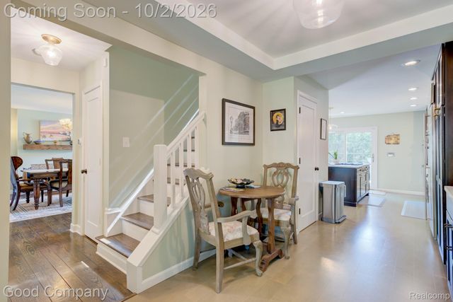 25844 Salem Road, Huntington Woods, MI 48070