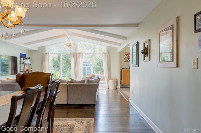 25844 Salem Road, Huntington Woods, MI 48070