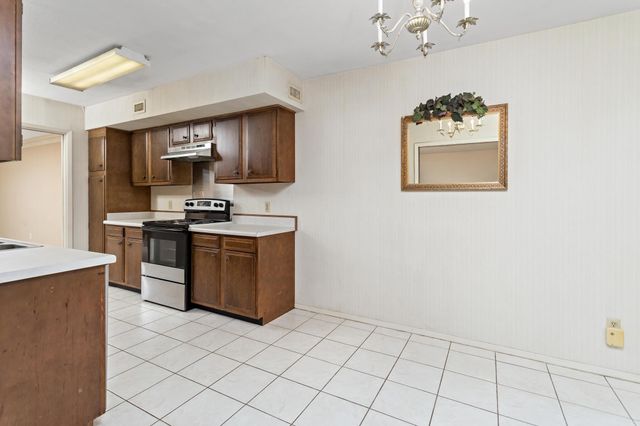 5960 Townhouse Lane, Beaumont, TX 77707