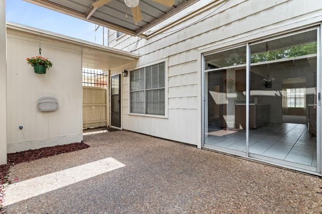 5960 Townhouse Lane, Beaumont, TX 77707