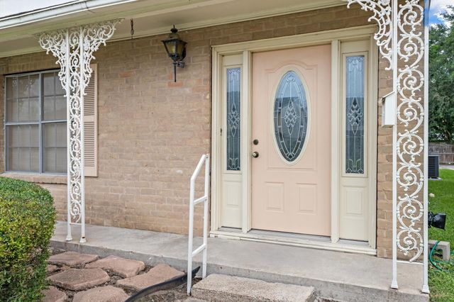 5960 Townhouse Lane, Beaumont, TX 77707