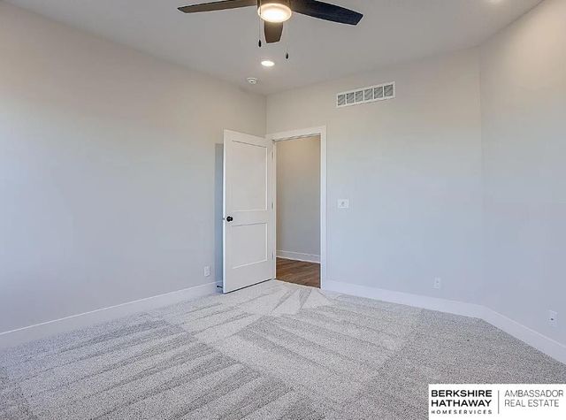 11659 S 123rd Avenue, Papillion, NE 68046