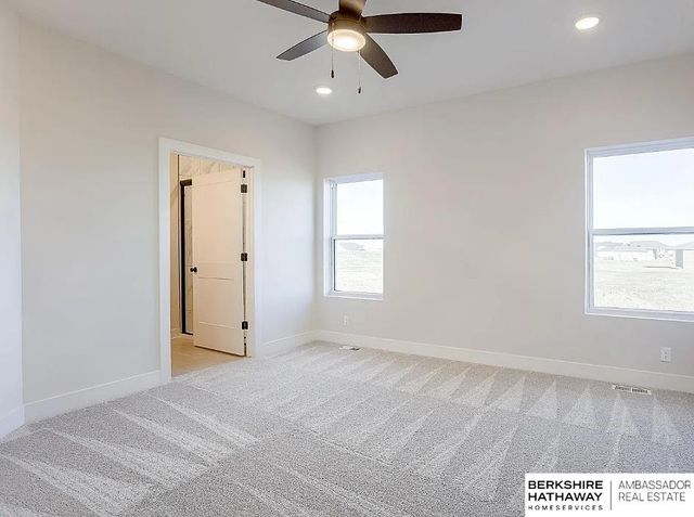 11659 S 123rd Avenue, Papillion, NE 68046