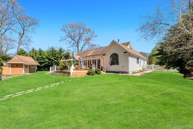 38 James Hawkins Road, Moriches, NY 11955