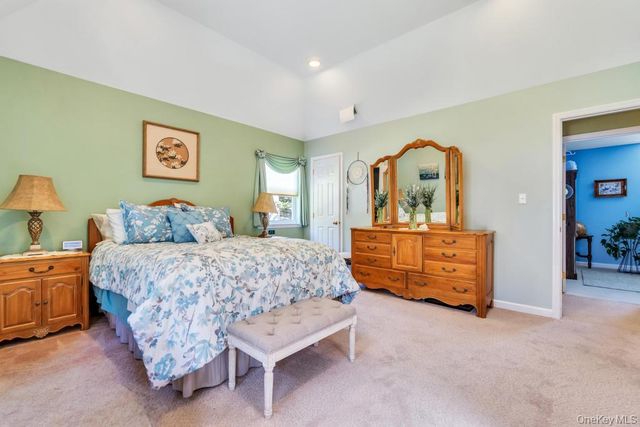 38 James Hawkins Road, Moriches, NY 11955