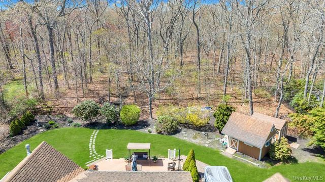 38 James Hawkins Road, Moriches, NY 11955