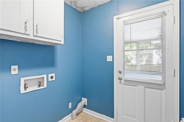 2029 Abington Lane, Snellville, GA 30078