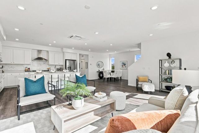 6824 Steel Court, San Jose, CA 95119
