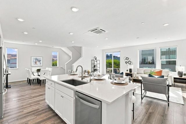 6824 Steel Court, San Jose, CA 95119