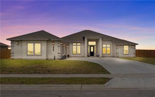 1849 Papa Mori Dr, Corpus Christi, TX 78414