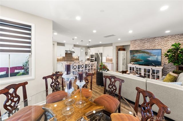 10832 Flora Park, Cypress, CA 90720