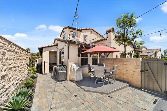 10832 Flora Park, Cypress, CA 90720