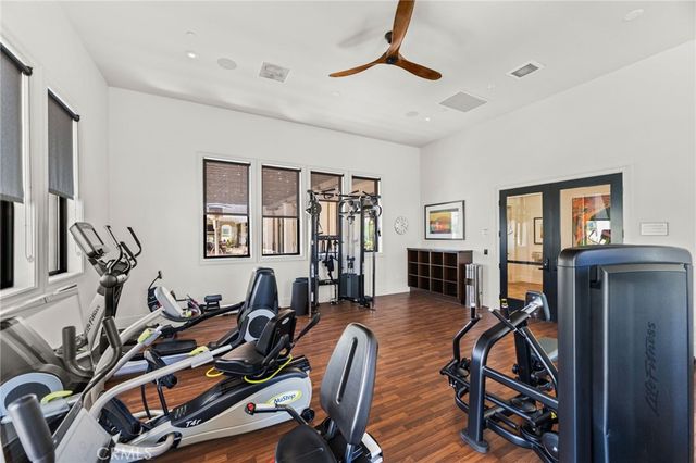 10832 Flora Park, Cypress, CA 90720