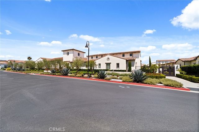 10832 Flora Park, Cypress, CA 90720