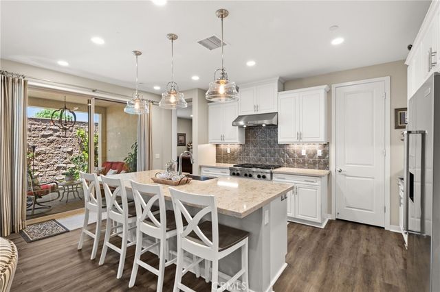 10832 Flora Park, Cypress, CA 90720