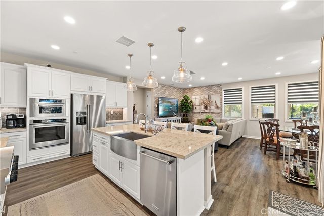 10832 Flora Park, Cypress, CA 90720