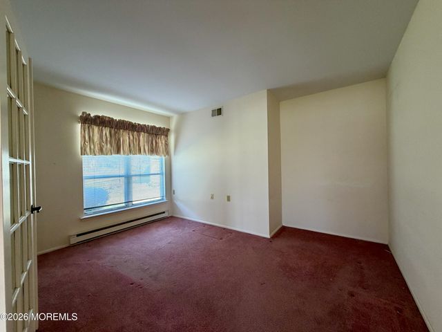681A Huntington Drive, Manchester, NJ 08759