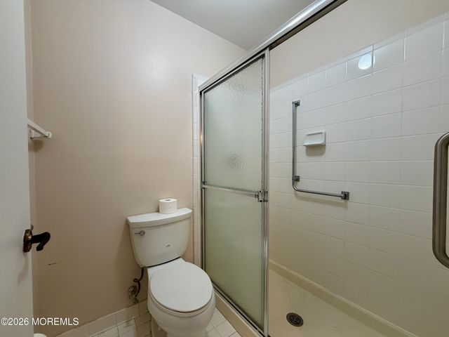 681A Huntington Drive, Manchester, NJ 08759