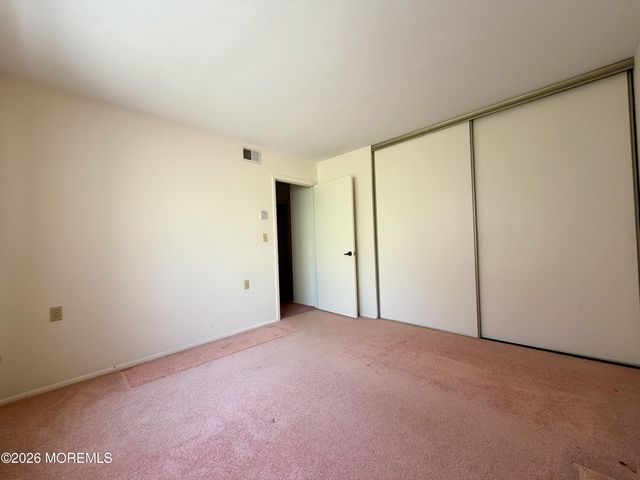 681A Huntington Drive, Manchester, NJ 08759
