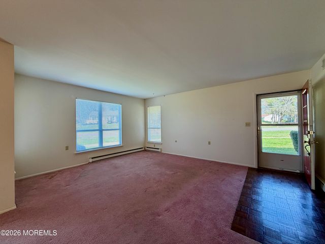 681A Huntington Drive, Manchester, NJ 08759